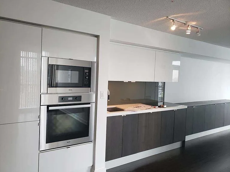 151 Dan Leckie Way #1706 — Photo 4