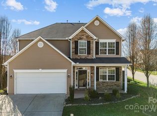 167 New River Dr, Fletcher, NC 28732