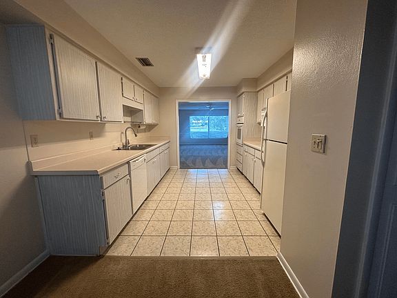 3rd image of 540 W Palmeden Dr #B