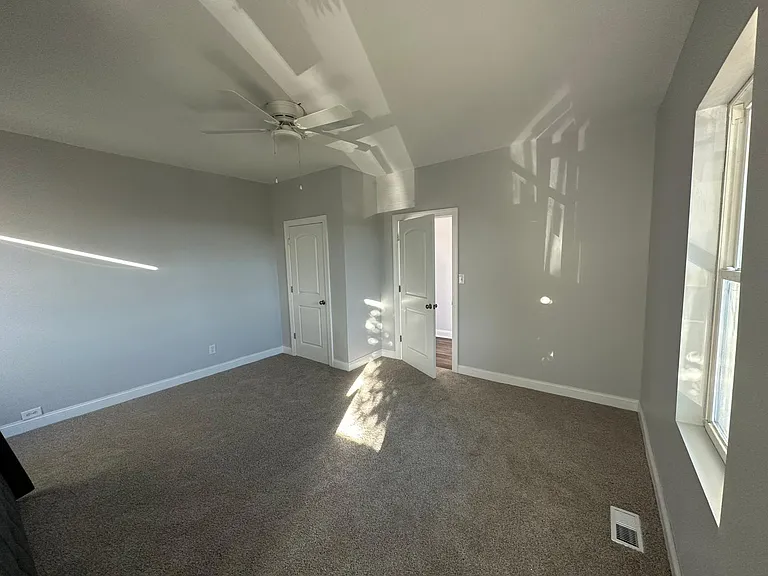1127 Park Ave #A — Photo 6