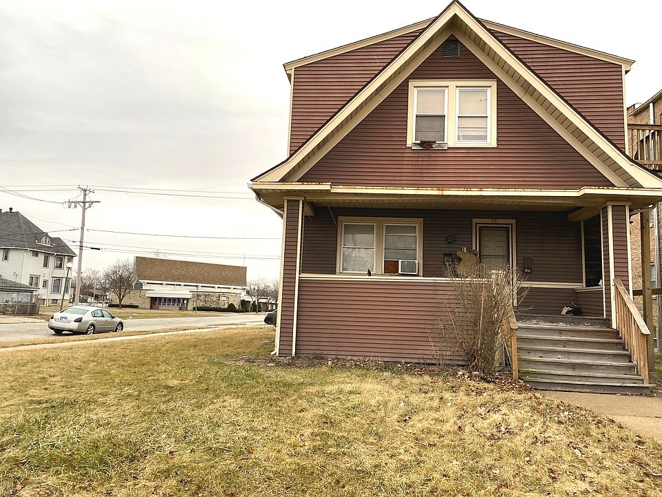 2nd image of 218 S 5th Ave