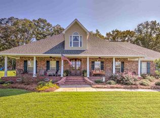 200 Cedar Valley Rd, Raymond, MS 39154