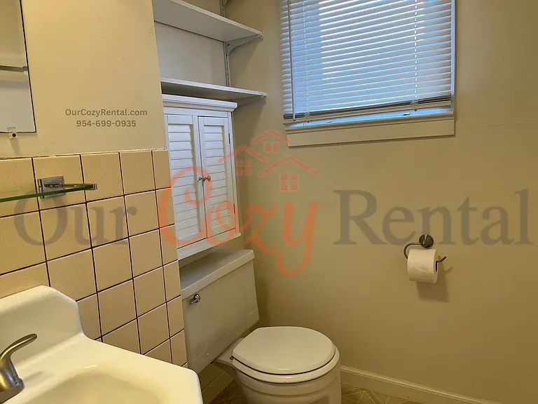3020 S 5th Ave — Photo 5