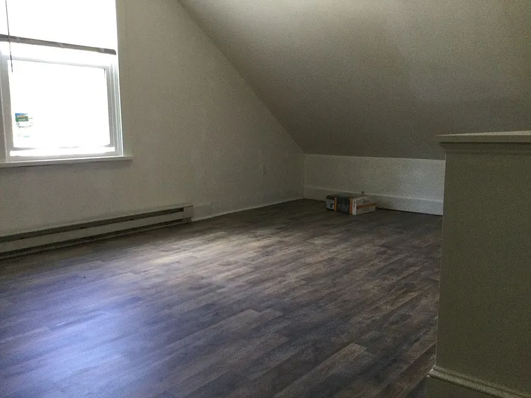 209 W Frederick St — Photo 60