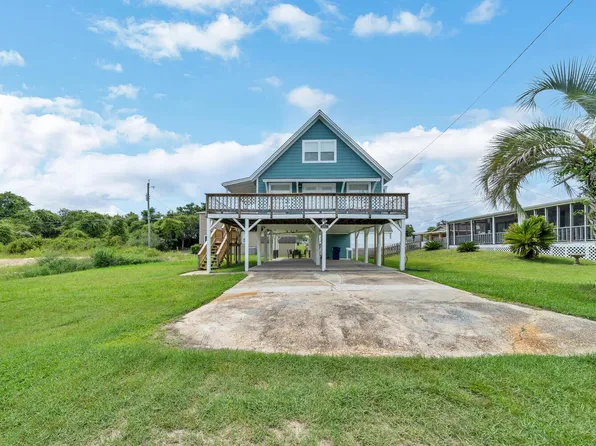 301 Chelsea Dr, Panama City Beach, FL 32413