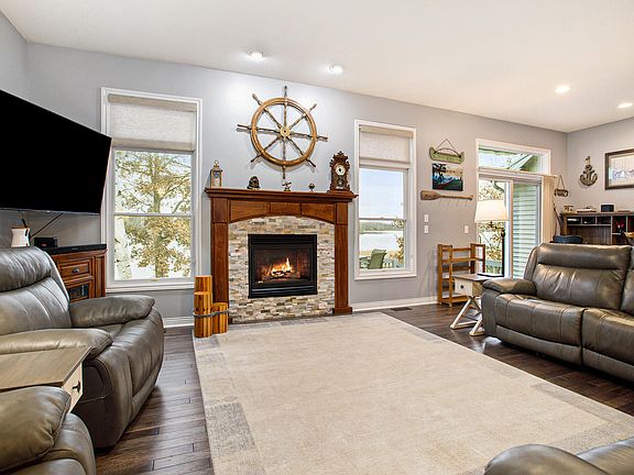 4th image of 11321 Fair Lake Dr