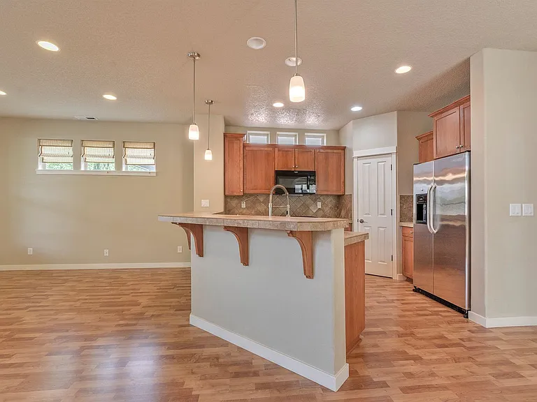 16928 SW 136th Ave — Photo 9