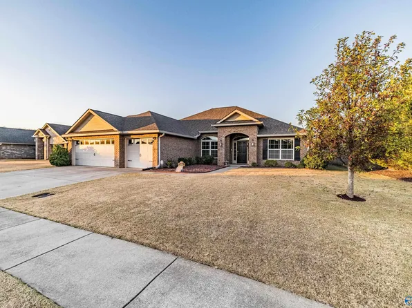 2526 Oxmoor Blvd SW, Huntsville, AL 35803