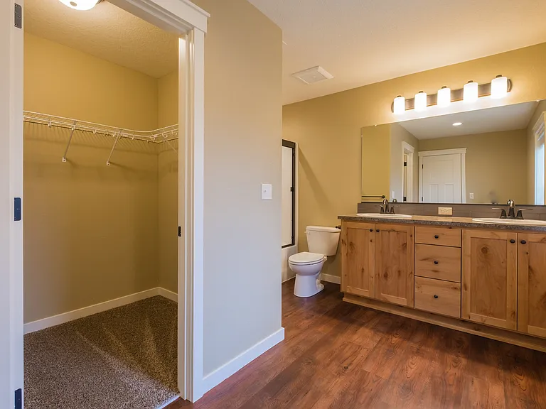 188 NE American Dr — Photo 10