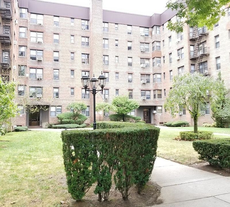1st image of 2240 Burnett St APT 5J