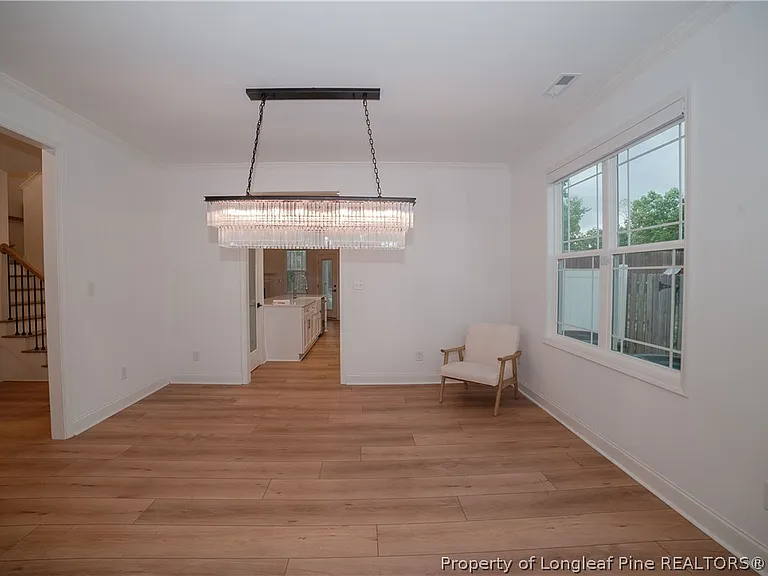 212 Stafford Ave — Photo 11