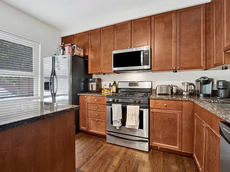 3500 N Racine Ave #1 — Photo 6