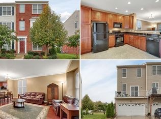 42858 Alumni Ter, Chantilly, VA 20152