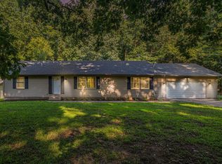 72 Royal Rd, Springfield, MI 49037