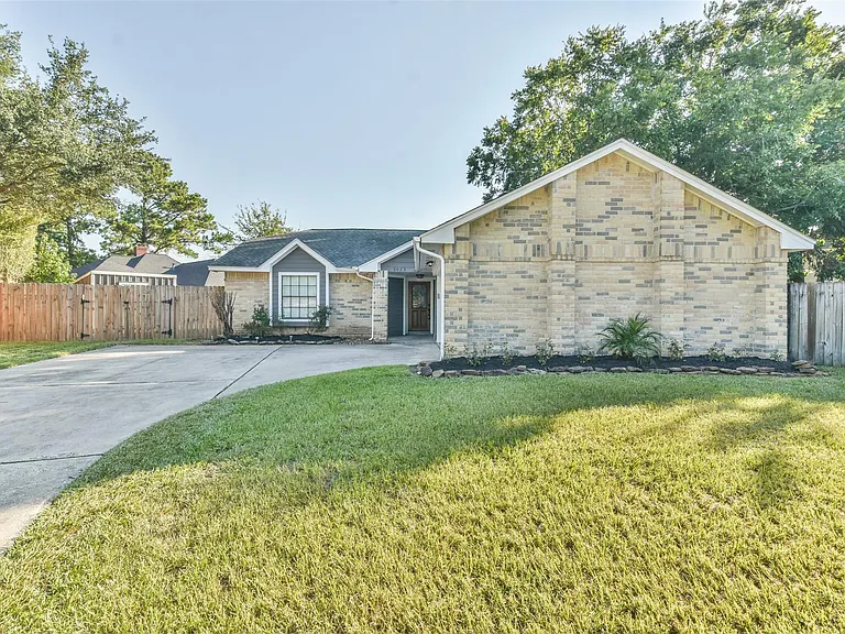 6023 Sean Ct — Photo 2