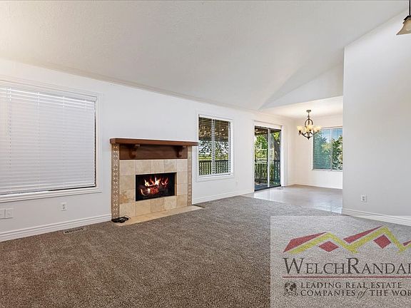 5th image of 643 N Woodridge Dr