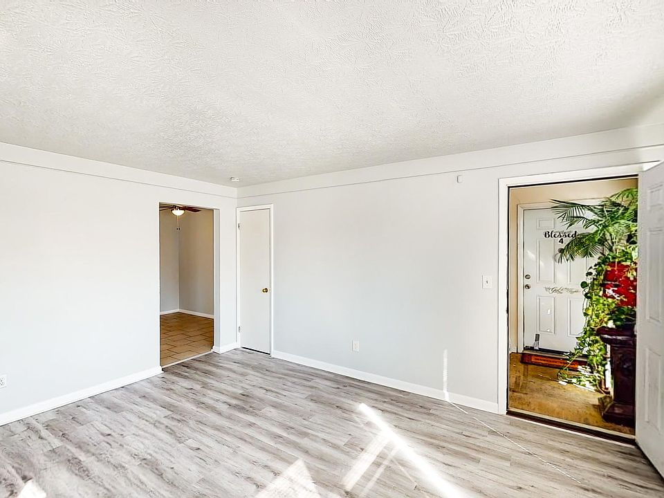 1st image of 2724 Montana Ave #3