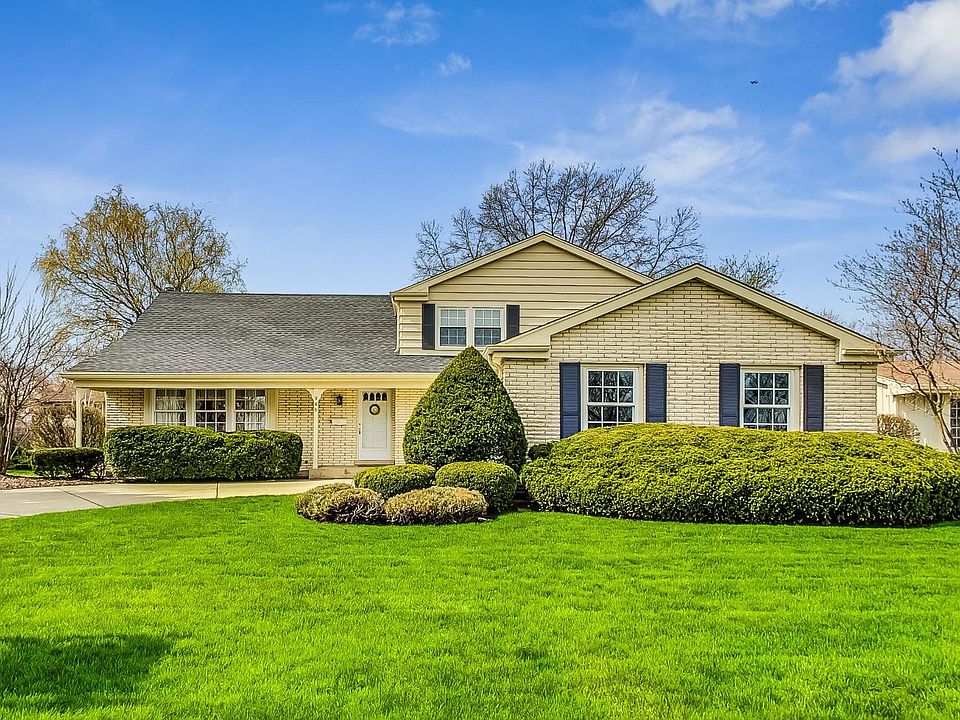 1st image of 946 N Hedgewood Dr