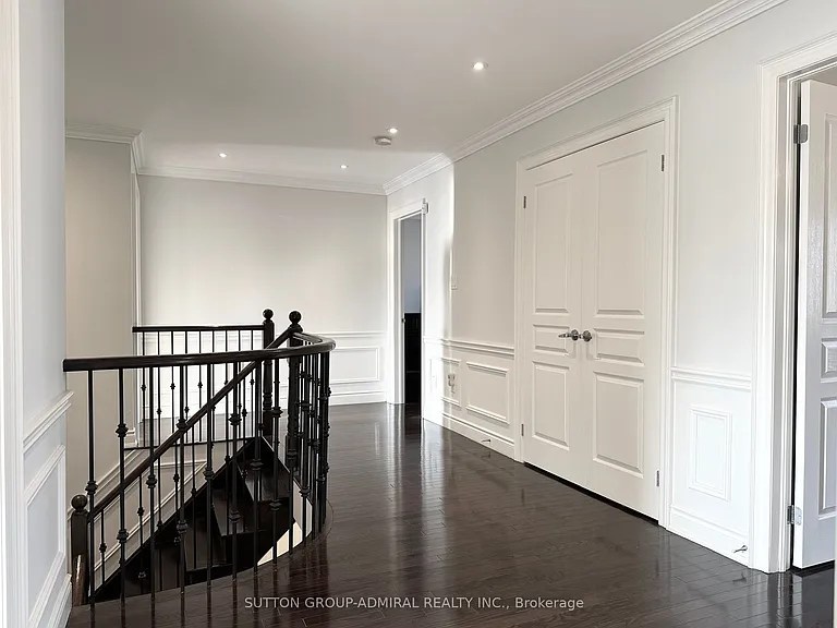 15 Roderick Ct — Photo 13