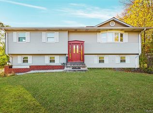 1 W Burda Place, New City, NY 10956