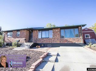 2151 Summit Dr, Casper, WY 82604
