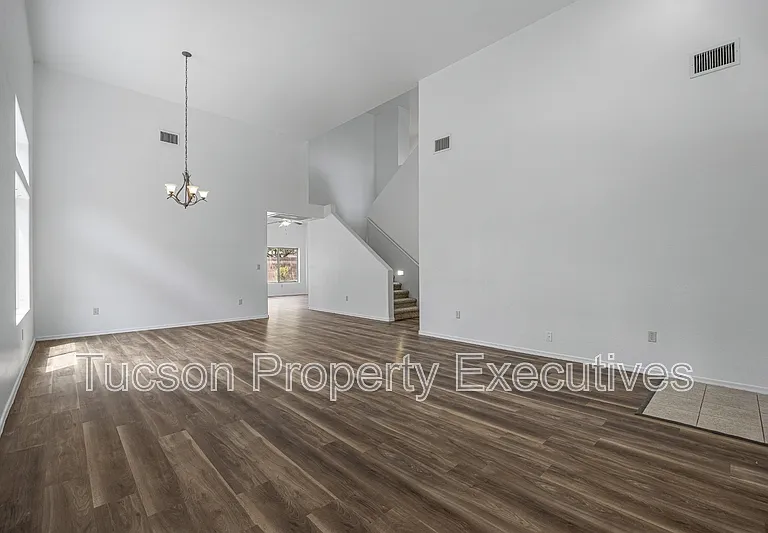 7585 E Picket Fence Ln — Photo 7
