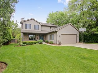 352 Deerfield Rd, Deerfield, IL 60015