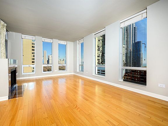 2nd image of 1250 S Michigan Ave APT 1901