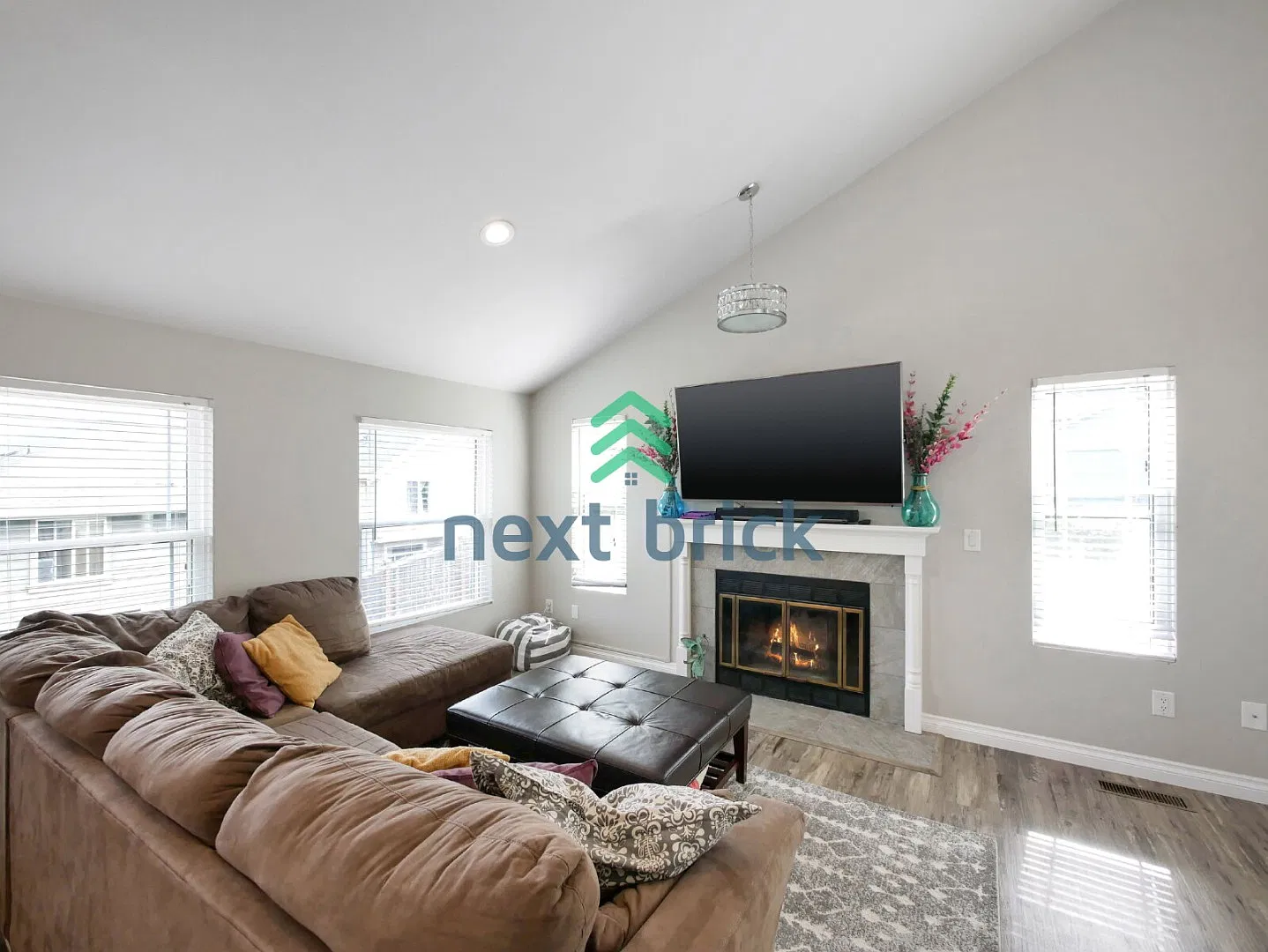 Remodeled 3-Bedroom + Office, 2.5-Bath Duplex-Style Home in Woodinville — Photo 4