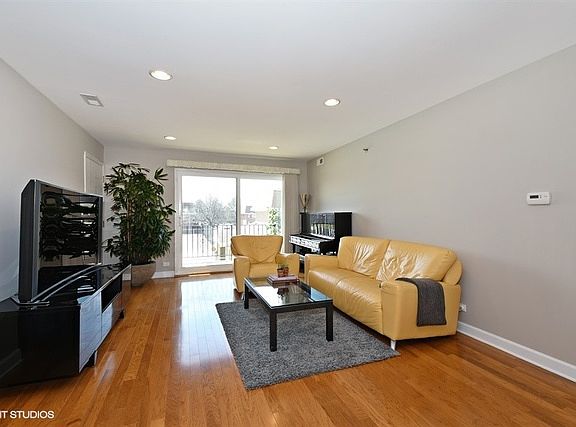 2nd image of 4124 Cove Ln APT B