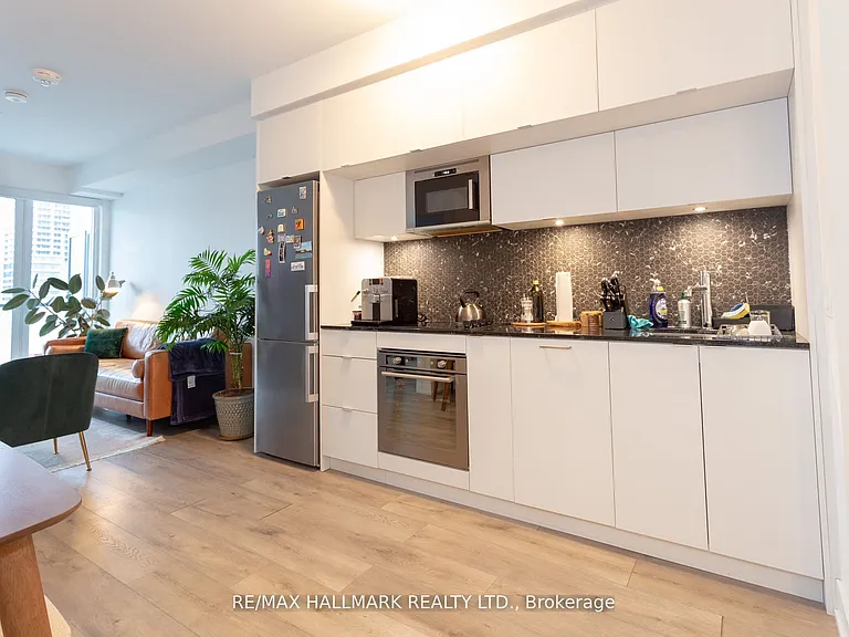 575 Bloor St E #2109 — Photo 6