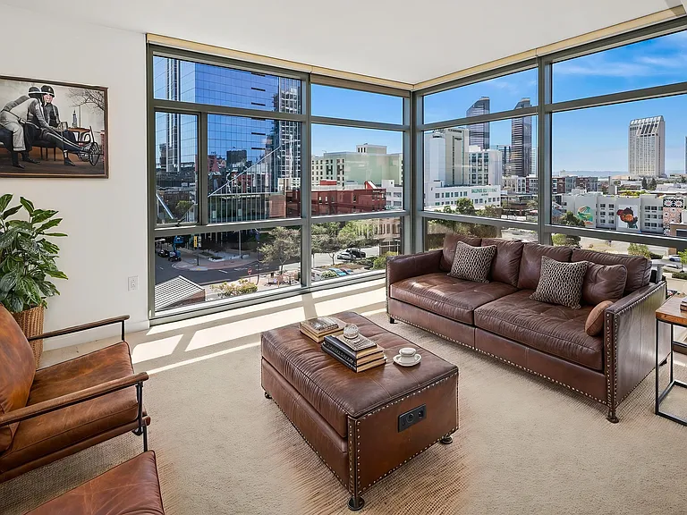 800 The Mark Ln #610 — Photo 3