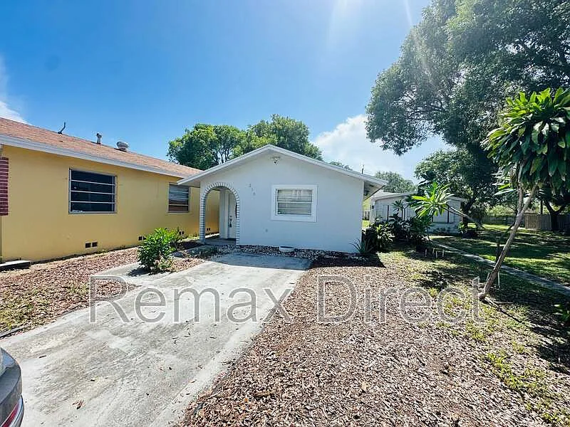4 bed, 2.0 bath, $3,350 — Photo 4