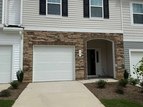 15 Hyacinth Ln, Angier, NC 27501