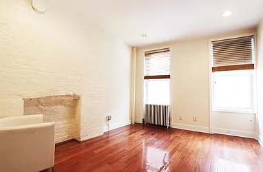 Rented by Urban Real Estate Property Group Inc