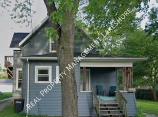 656 Mount Vernon St #1, Oshkosh, WI 54901