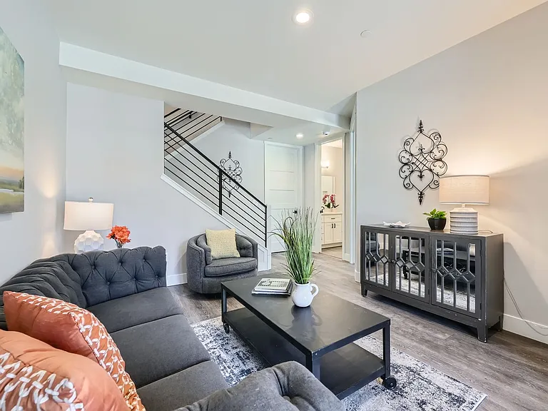 567 Canary Ln — Photo 23