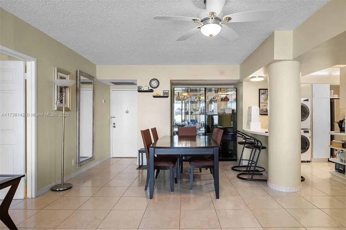 Building Photo - 3725 S Ocean Dr #1110