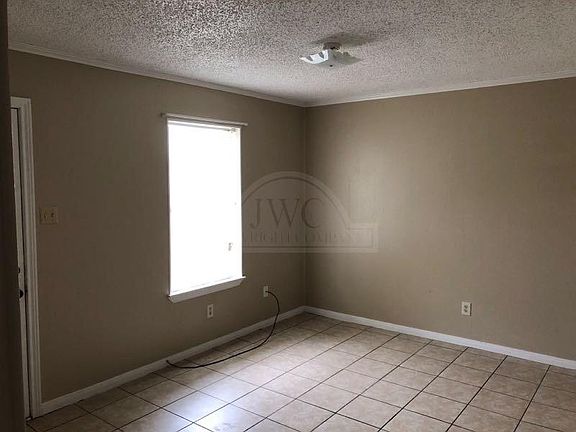 2nd image of 1208 Charisse St Unit A
