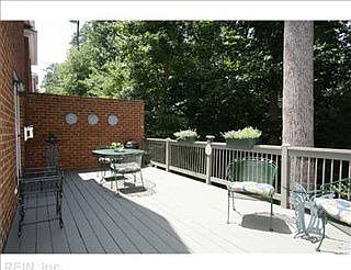 2nd image of 124 Exmoor Ct