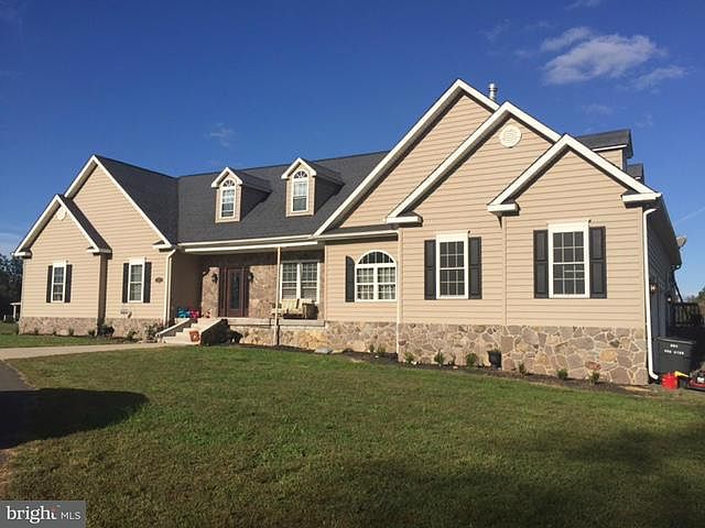 1st image of 156 Pear Grove Ln