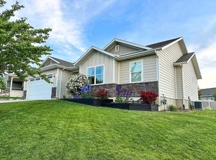 1439 N Fox Xing, Elk Ridge, UT 84651