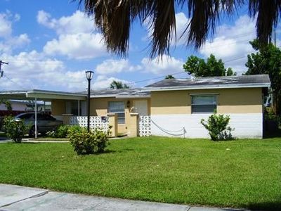 7341 NW 169th St, Hialeah, FL, 33015