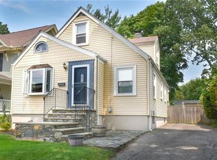 447 Eaton St, Providence, RI 02908