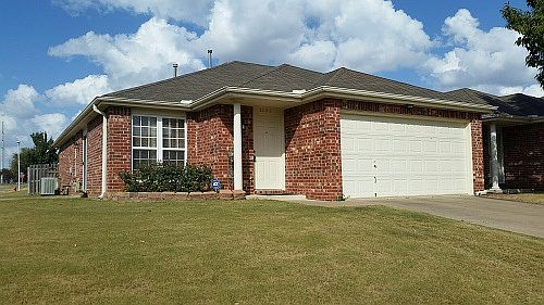 1st image of 1222 W Jackson Cir