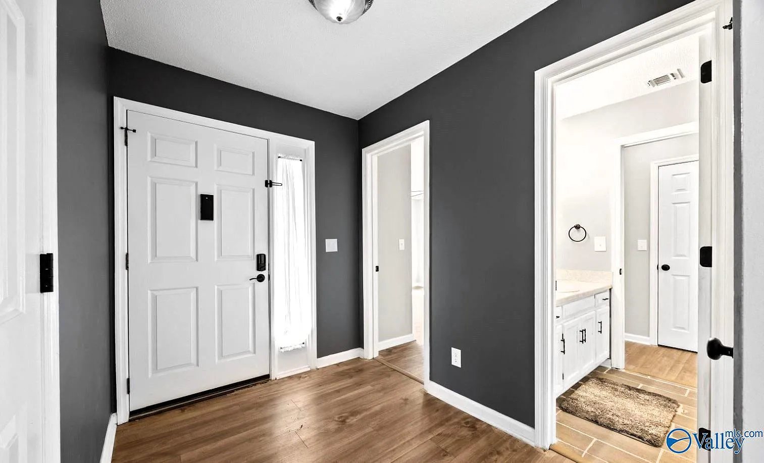 1 bed, 1.0 bath, 750 sqft, $1,100 — Photo 4