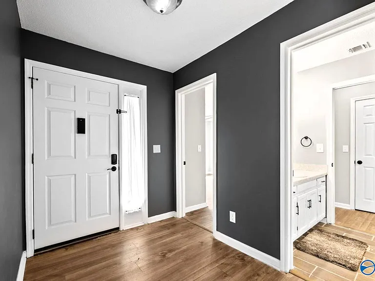 2080 Woodlawn Dr SW #2080 — Photo 4