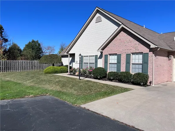 1116 Timberwood Dr, Beaver Falls, PA 15010