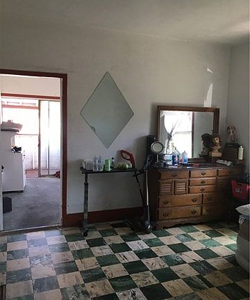 5th image of 308 N Lorena St