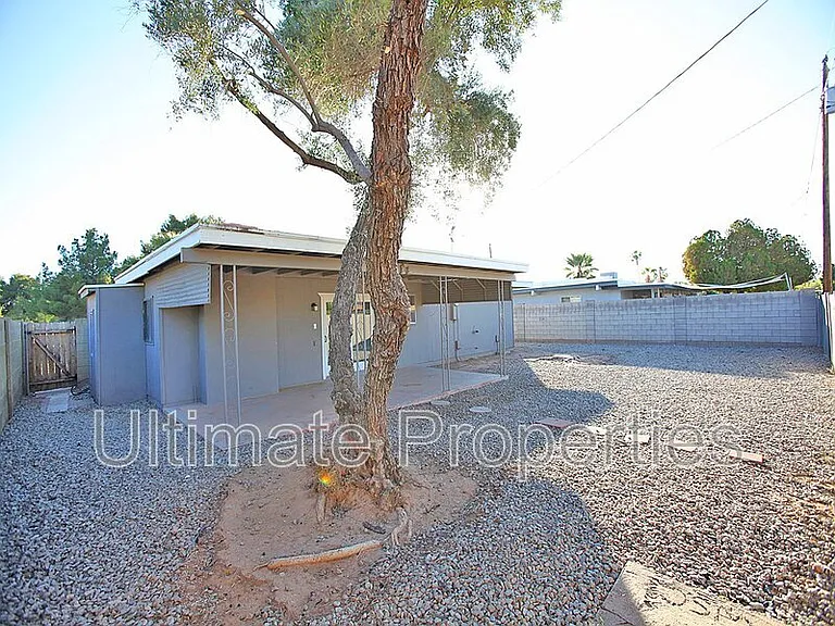 3702 E Altadena Ave — Photo 13